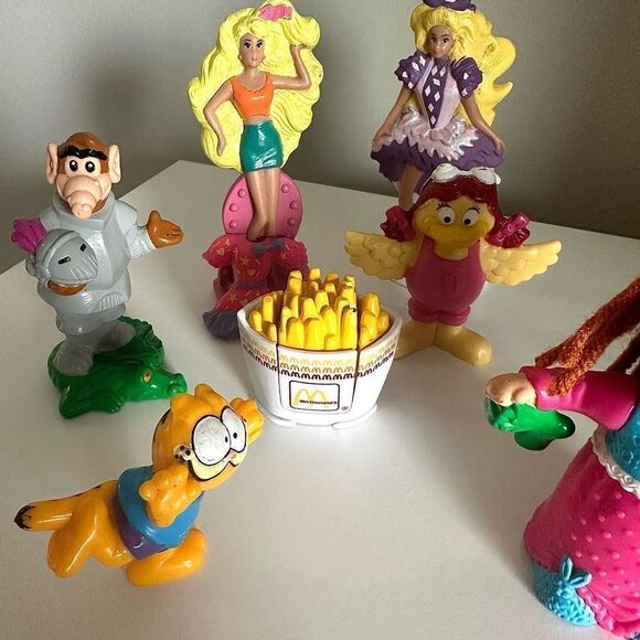 Vintage Mini Plastic Collectables Toy Lot Of 7 - Picture 2 of 15